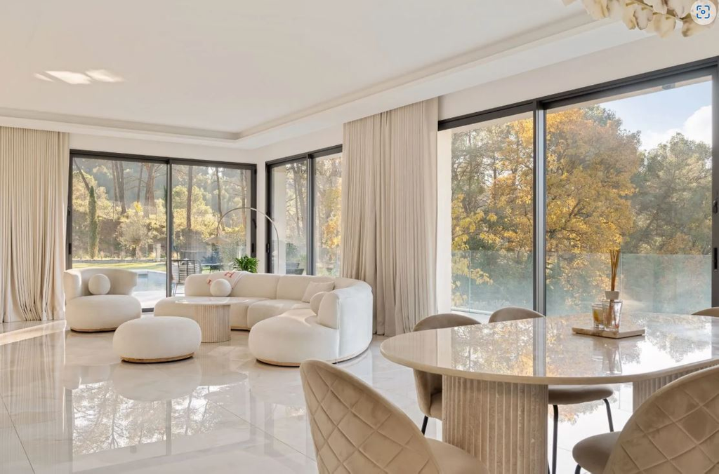 Вилла с 6 спальнями на Лазурном берегу