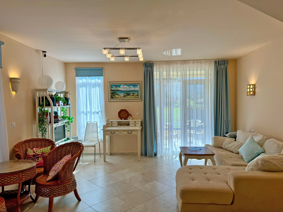 Дом престижном комплексе в Черноморце