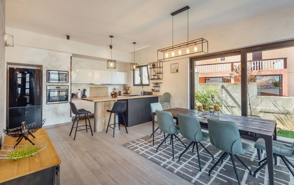 Вилла с 3 спальнями в Которе