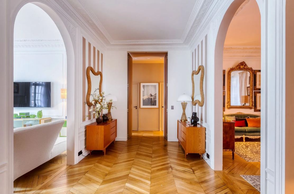 Апартаменты с 4 спальнями в Париже