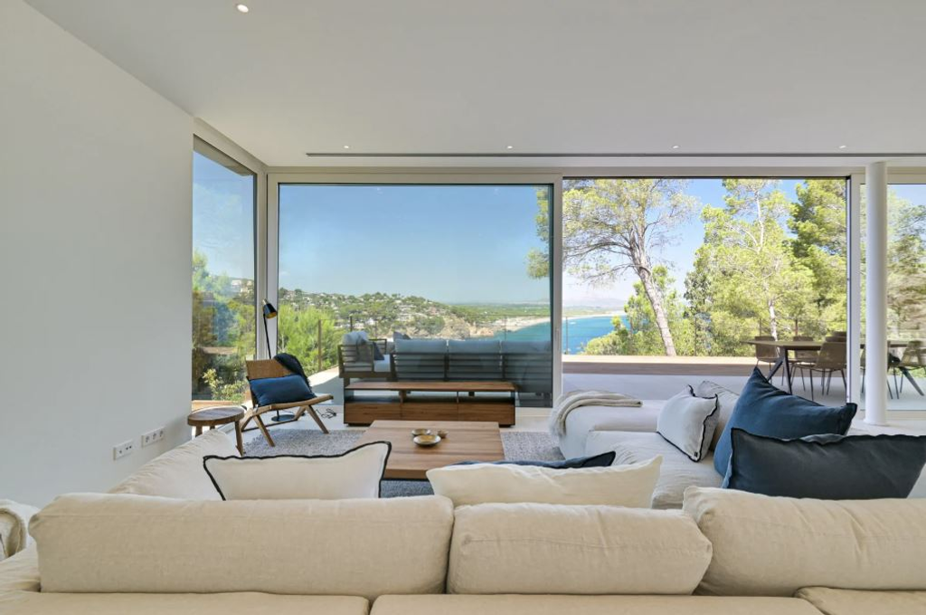 Вилла на побережье Коста Брава