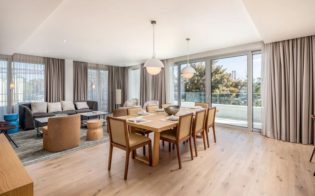 Апартаменты с 3 спальнями в Hyatt Regency Lisboa