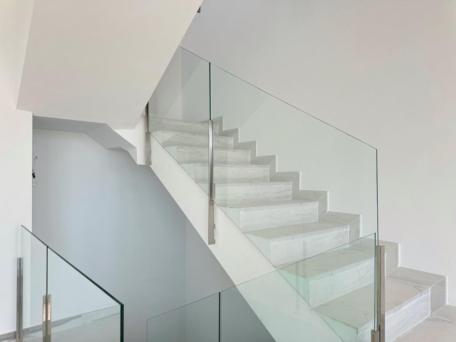 5-спальная вилла в Калонже