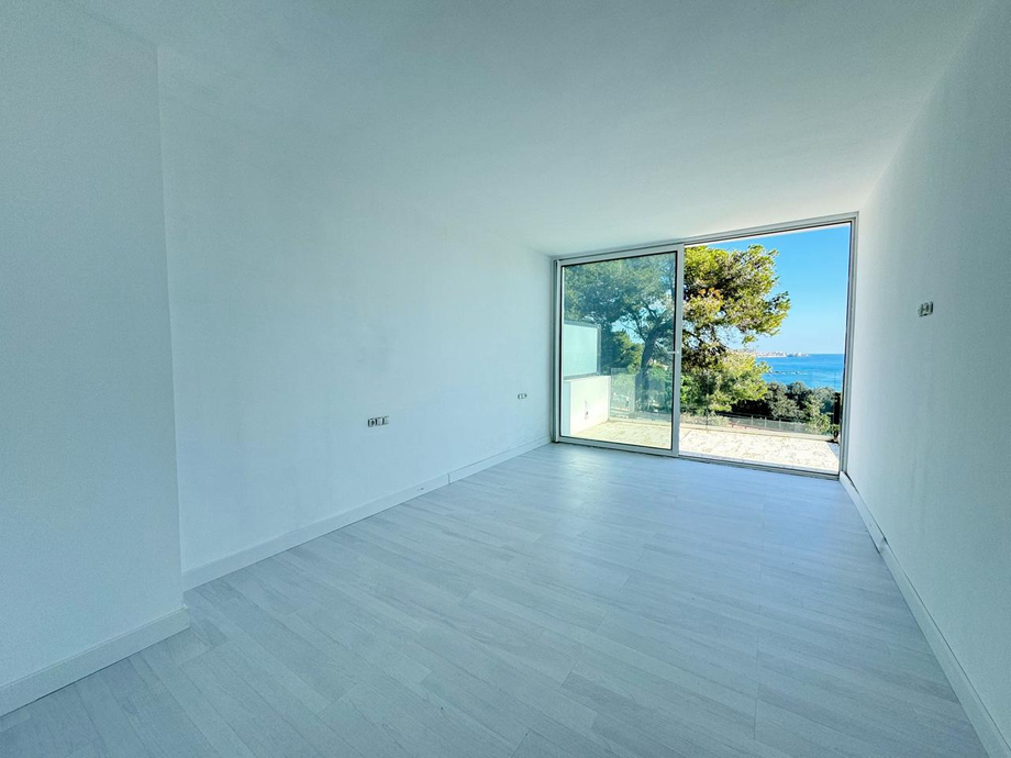 5-спальная вилла в Калонже