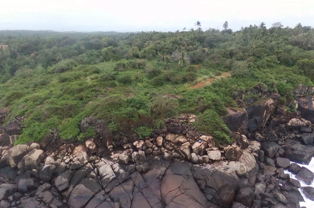 Уникальный прибрежный участок на Шри-Ланке