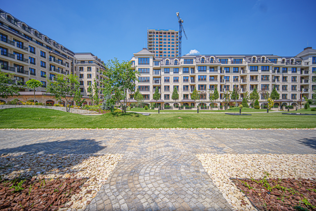 Апартаменты с 2 спальнями в современном жилом комплексе