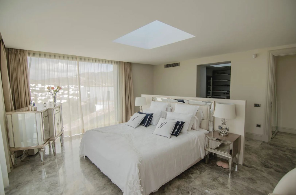 Вилла с 6 спальнями в Бодруме