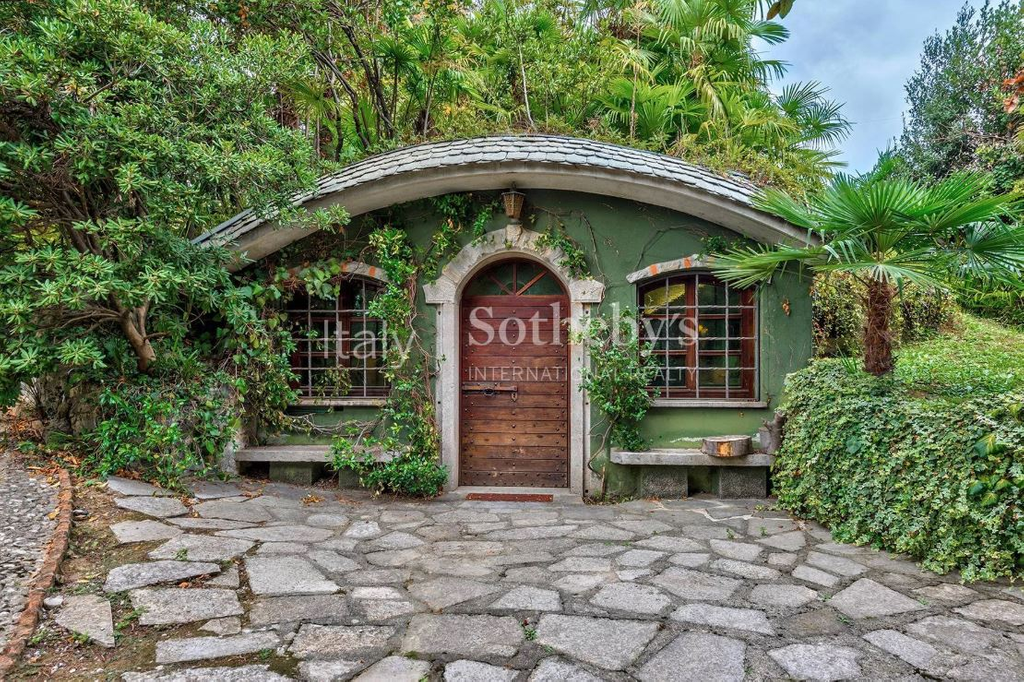 Вилла на озере Комо