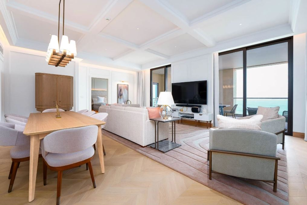 Апартаменты с 3 спальнями в Four Seasons