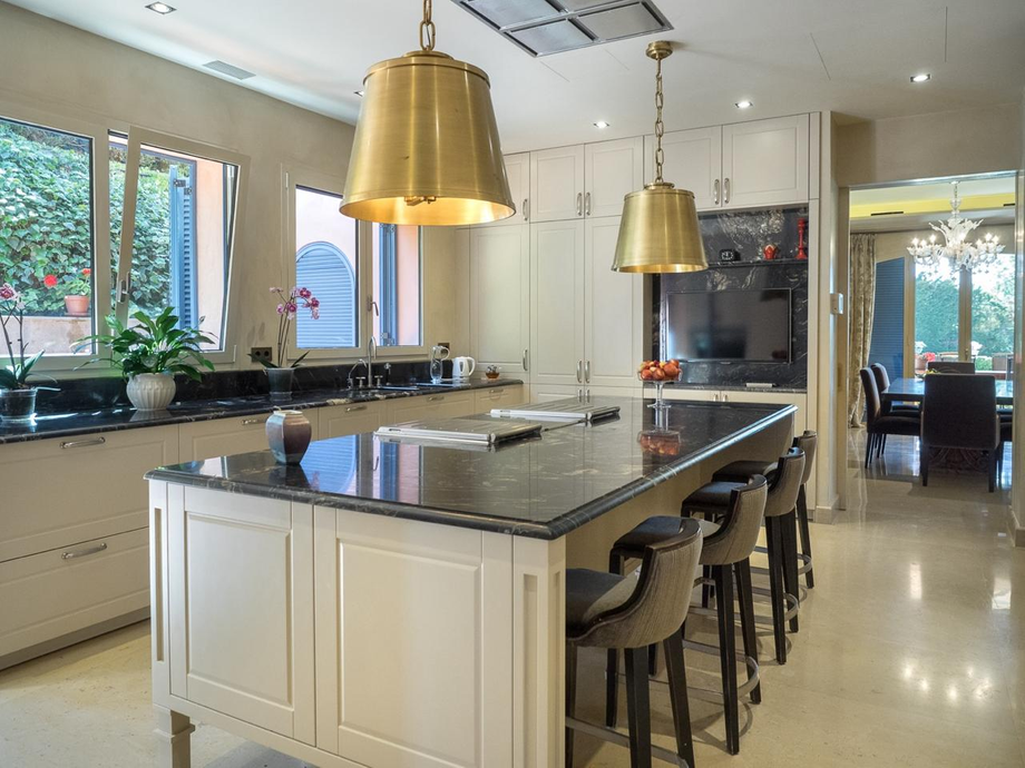 Прибрежная вилла в Льорет-де-Мар