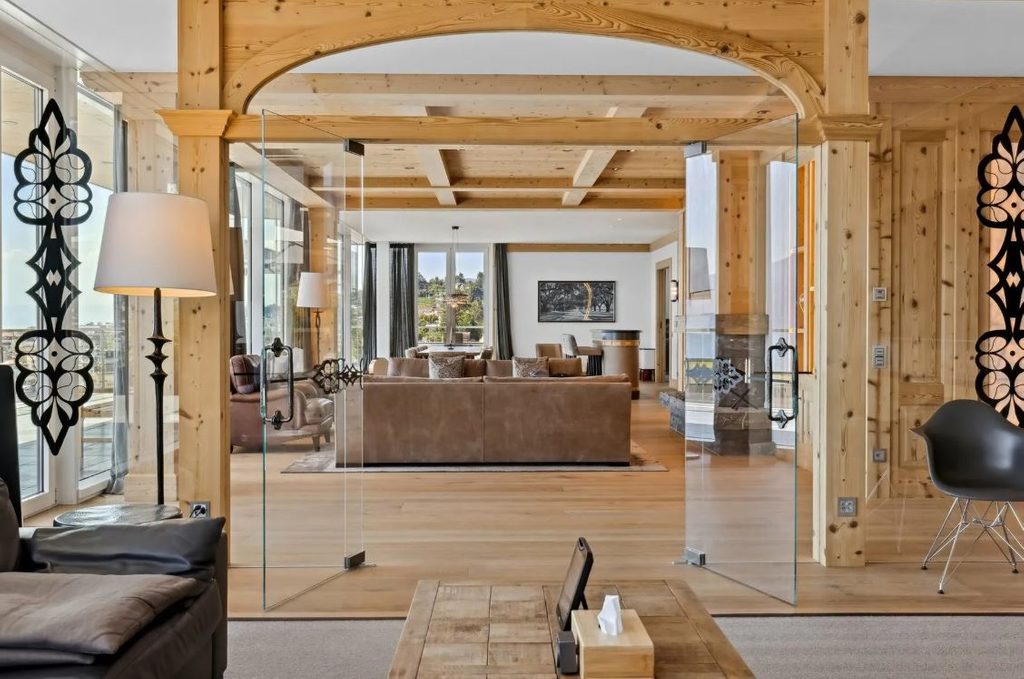 Апартаменты с 4 спальнями в Монтрё