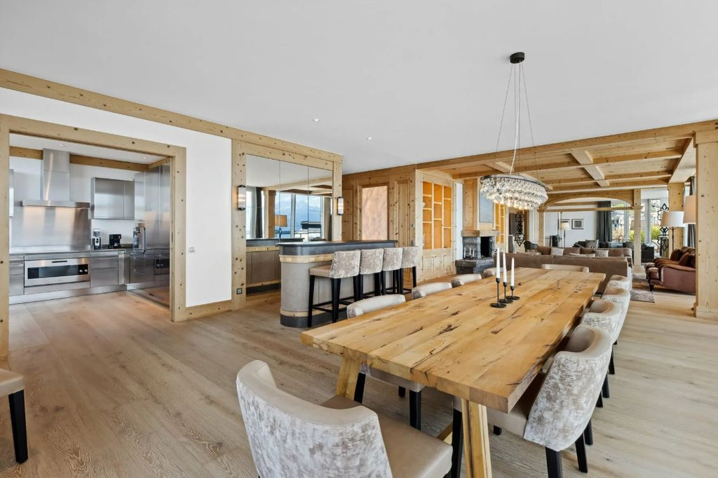 Апартаменты с 4 спальнями в Монтрё