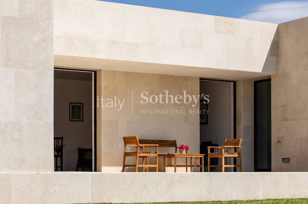 Вилла с 3 спальнями на Сицилии