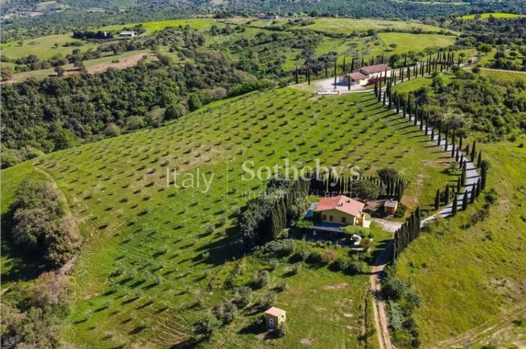 Винодельческое​ поместье в Тоскане​