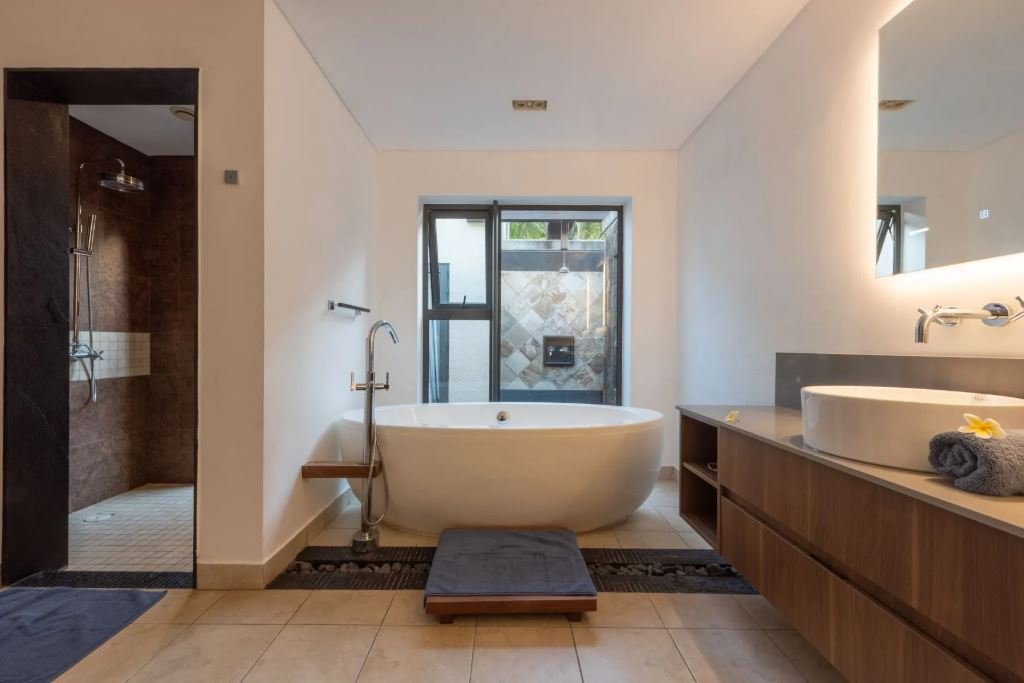 Вилла с 6 спальнями на берегу Индийского океана