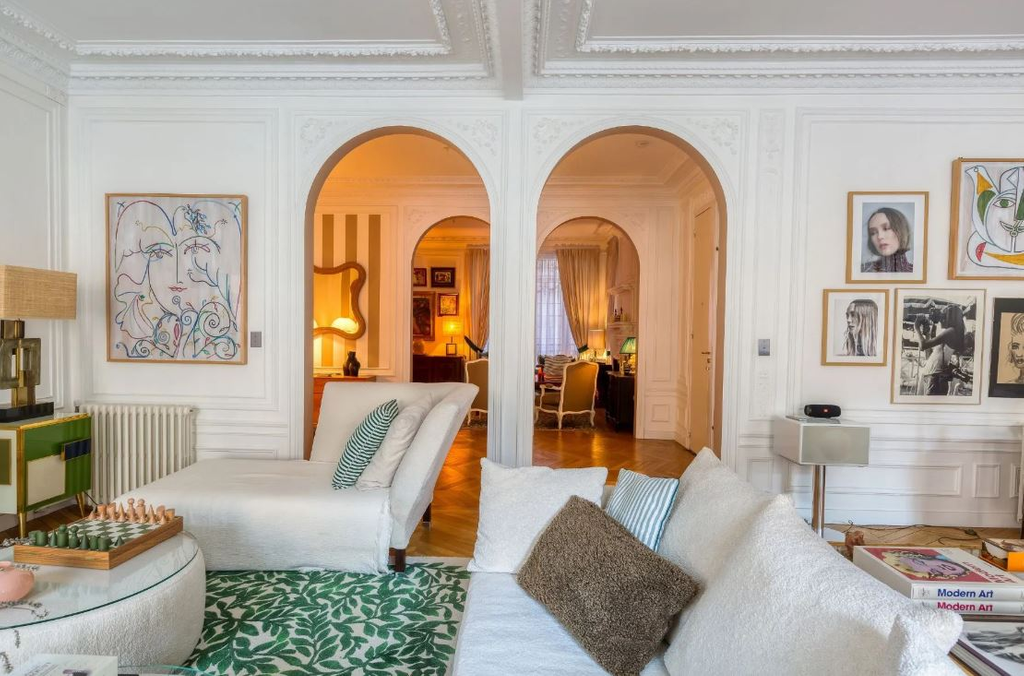 Апартаменты с 4 спальнями в Париже