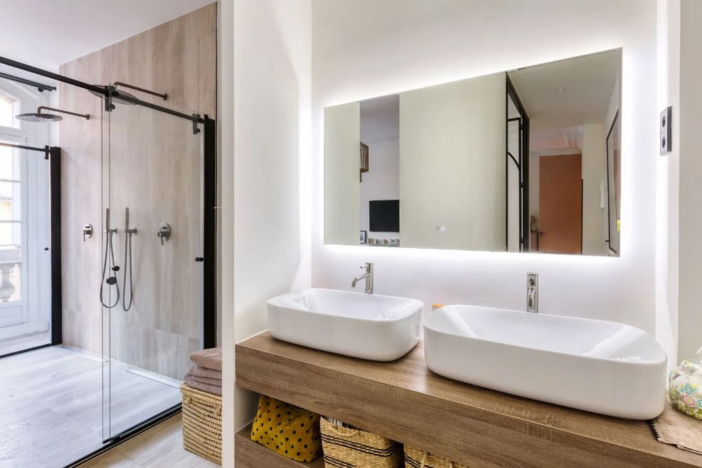 Апартаменты с 4 спальнями в Париже