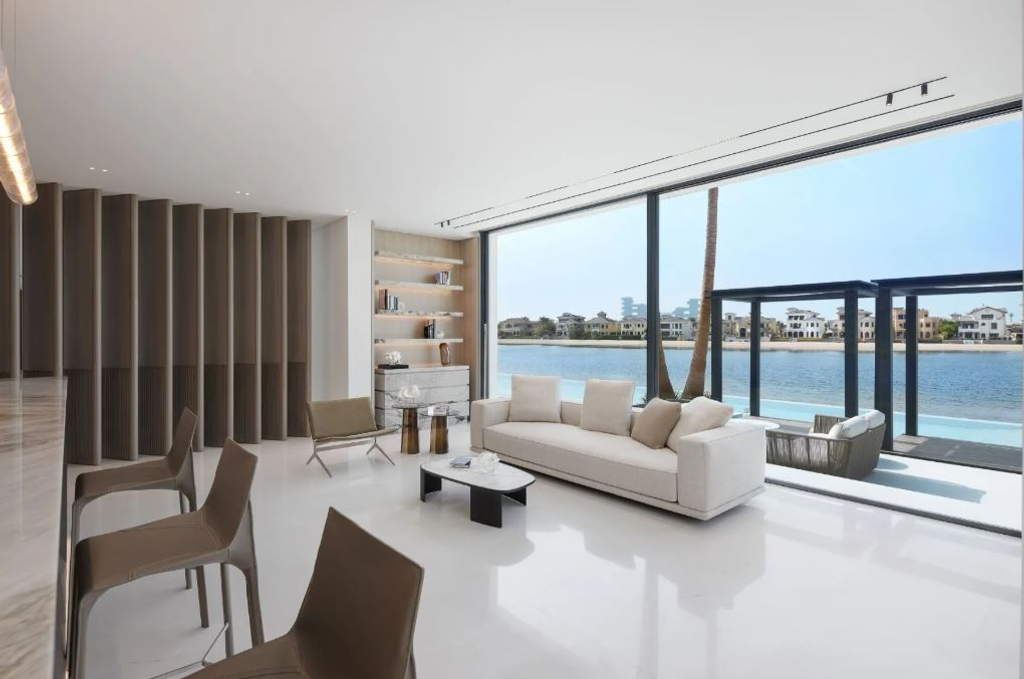 Вилла с 6 спальнями на Palm Jumeirah