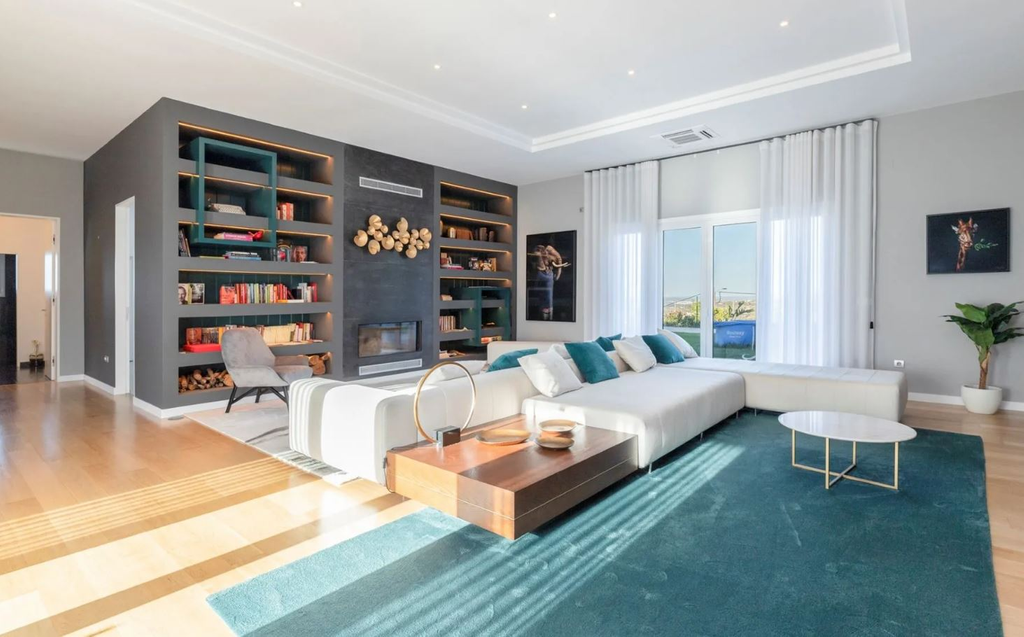 Вилла с 5 спальнями в Лиссабоне