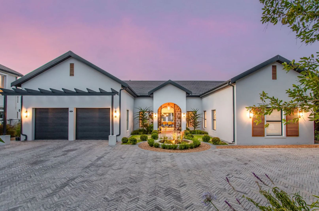 Коттедж с 4 спальнями в Южной Африке