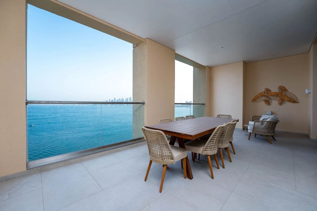 Апартаменты с 3 спальнями в Four Seasons