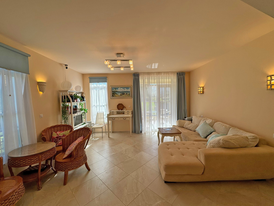 Дом престижном комплексе в Черноморце