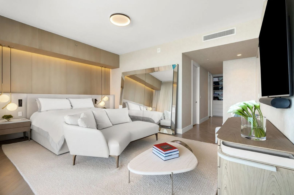 Апартаменты с 4 спальнями в Майами