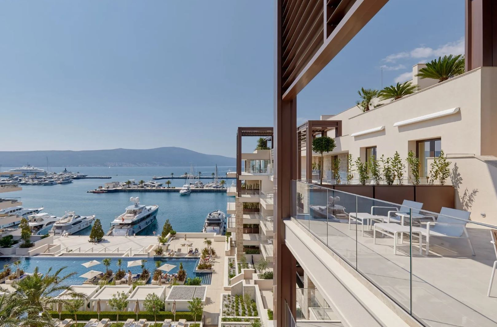 Апартаменты в Porto Montenegro