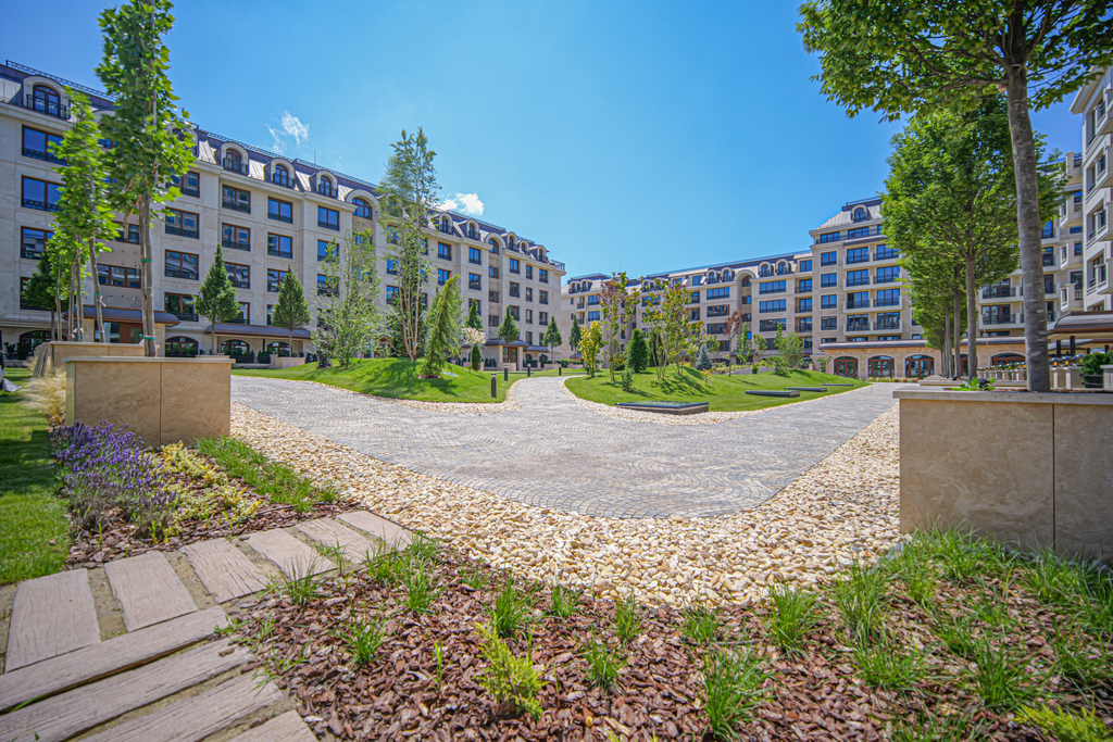 Апартаменты с 2 спальнями в современном жилом комплексе